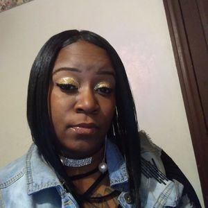 Meet your Posher, Latonya